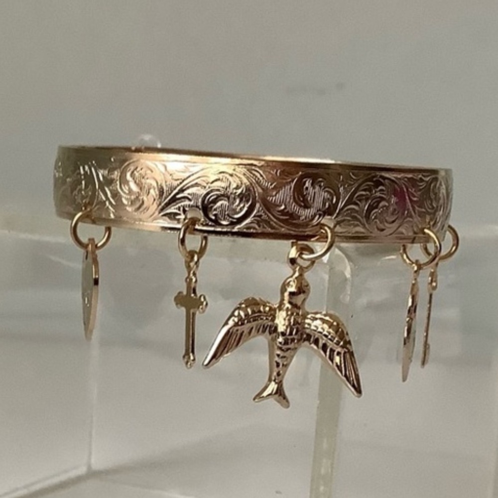 🩷New vintage 5 charms / virtues bracelet